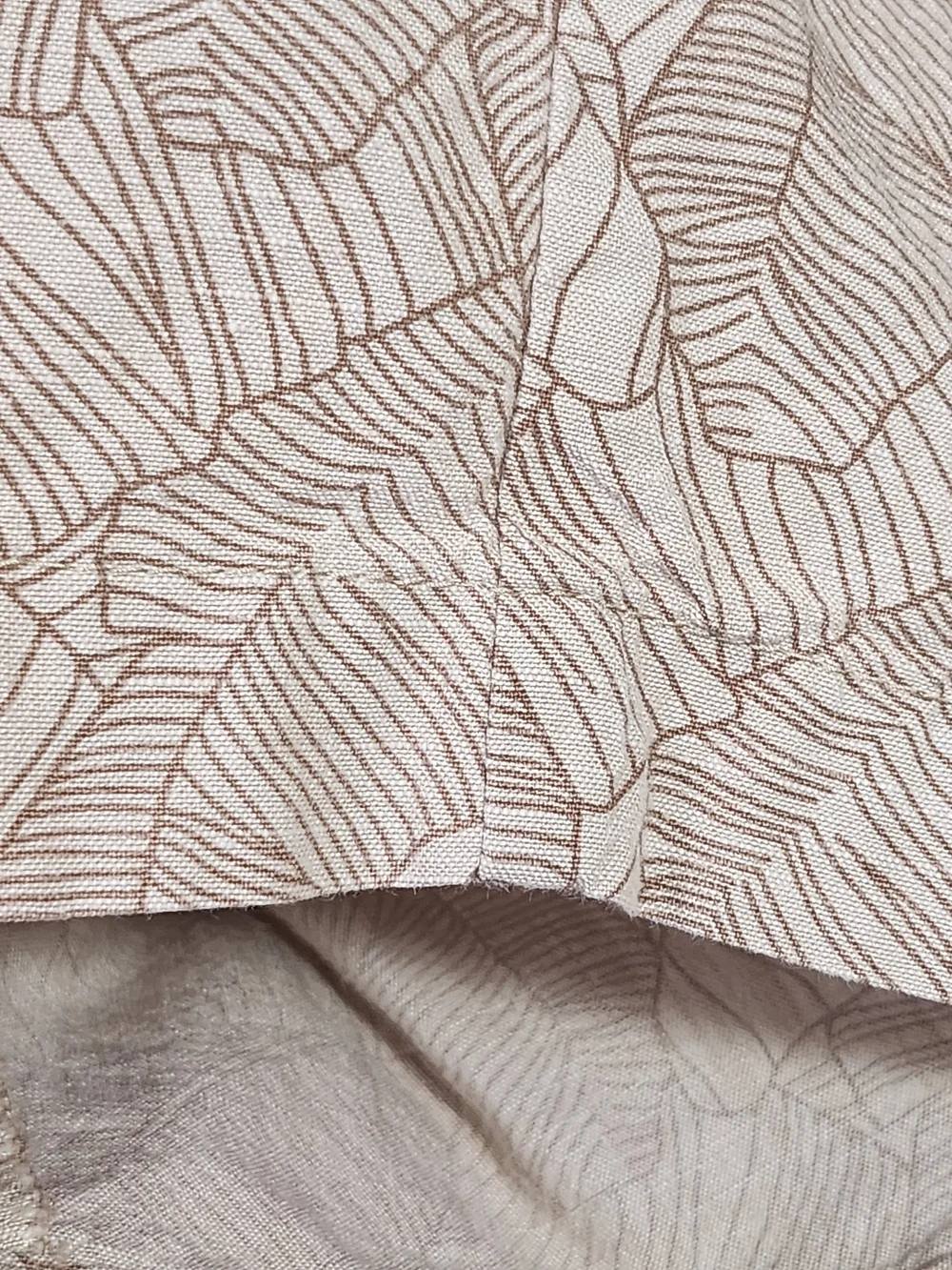 Banana Republic Tan Botanical Leaf Print 100% Cotton Drawstring Casual Shorts L